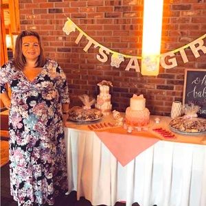 Plus size maternity dress